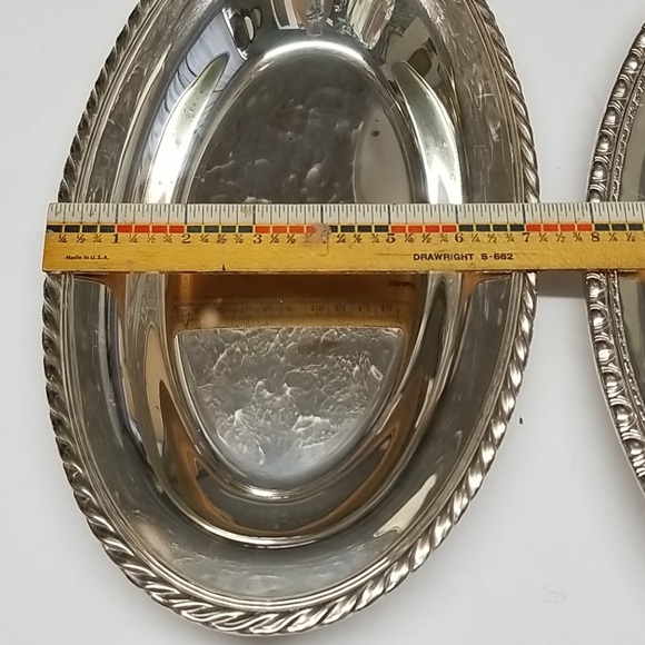 Lot of 2 WM Roger's Silverplate Oval Platters 12" x 7 " - Picture 12 of 12